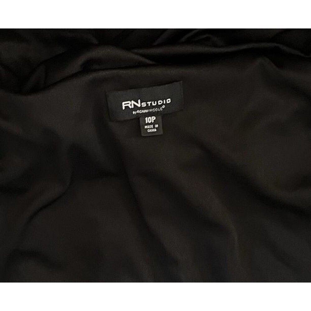 RN Studio Ronni Nicole Black Blue Green Floral Faux Wrap Ruched Keyhole Sz 10P - Picture 6 of 8